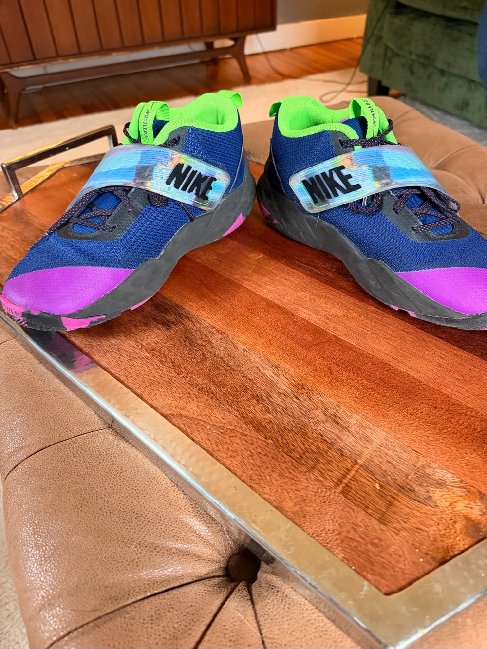 Nike Team Hustle D12 youth basketball sneakers